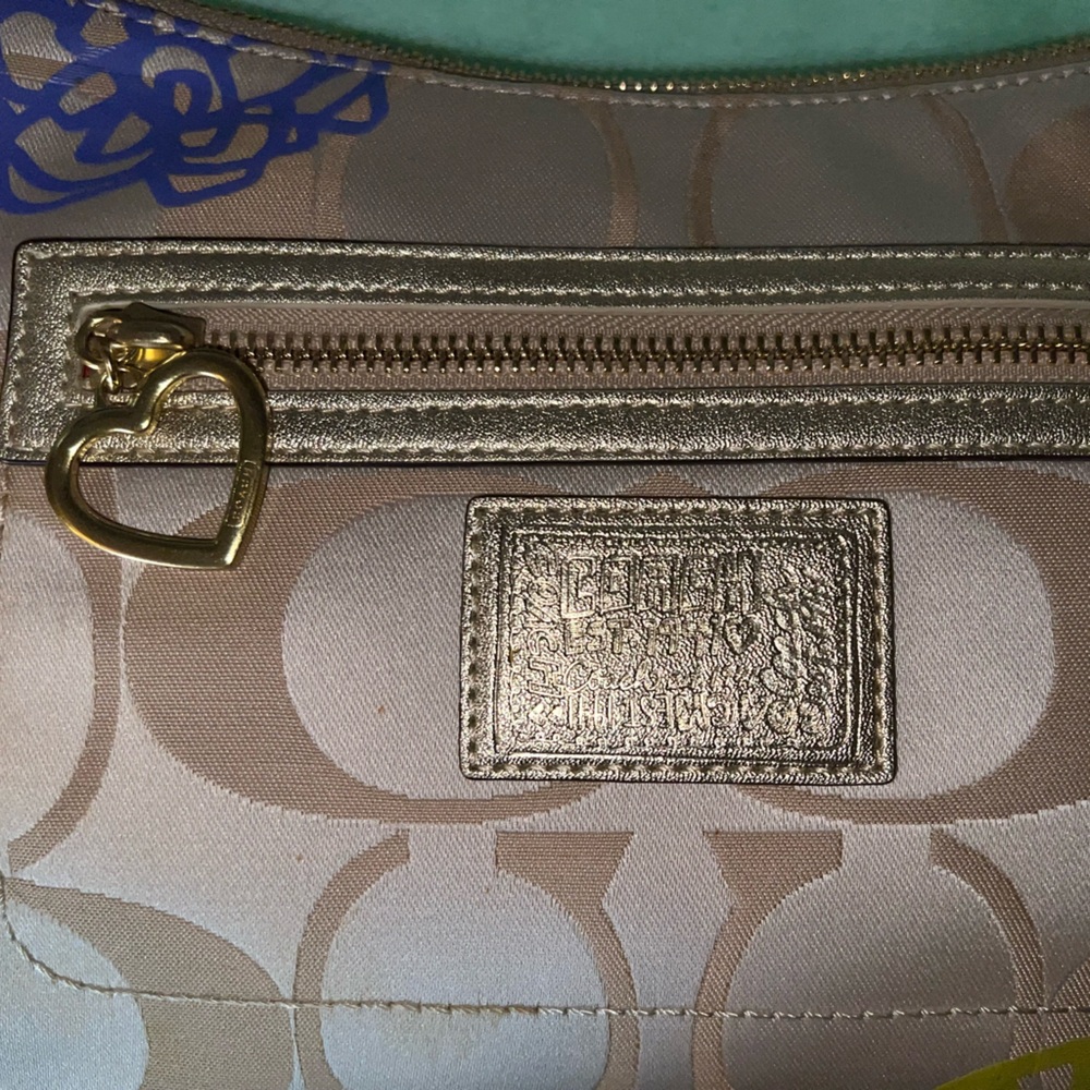 🪻Coach Poppy Daisy Pink and Gold Floral Shoulder Bag y2k NWT HTF New Condition - Picture 2 of 10